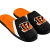 Forever Collectibles Cincinnatti Bengals NFL Swoop Logo Slide Slippers