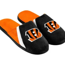 Forever Collectibles Cincinnatti Bengals NFL Swoop Logo Slide Slippers